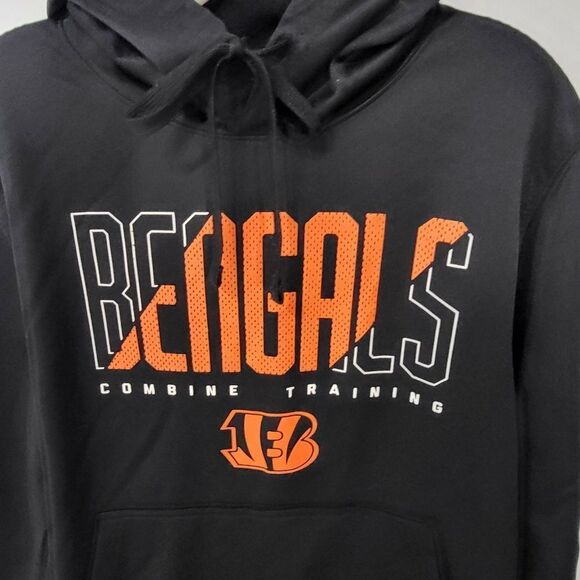 Cincinnati Bengals Black and Orange Combine Training Hoodie - Picture 3 of 8